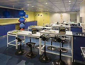 ADVENTURE SCIENCE LAB®